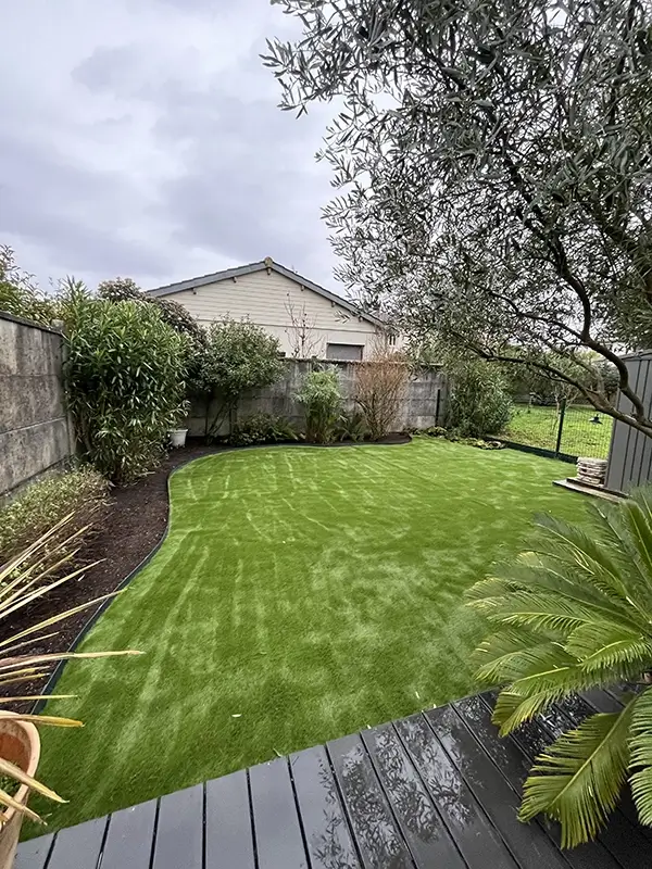 Création jardin et espace vert à Mérignac fin pchantier